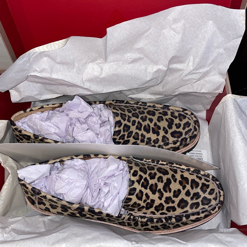 Donald J. Pliner Leopard Print Loafers with Black Sole - Picture 5 of 5